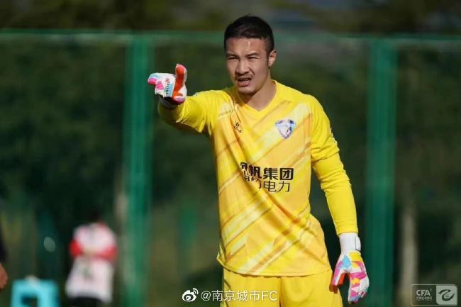 沃格尔:防守能使我们赢球 关键球也是NBA常规赛，凭借着布克的绝杀，太阳客场116-113险胜尼克斯。
